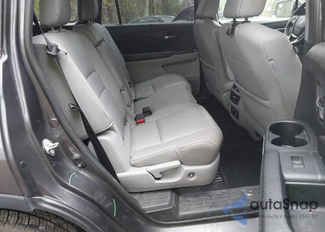 2017 Honda Pilot Touring из США, поврежденный, VIN 5FNYF6H98HB025958